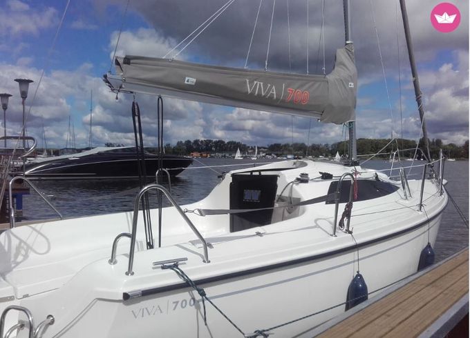 i-yacht sasanka viva 700 xxx