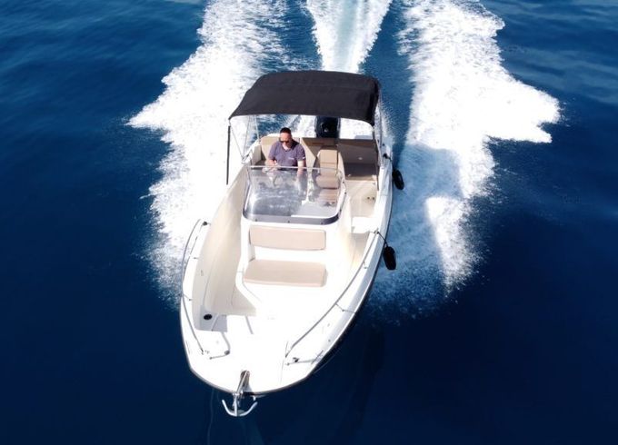 quicksilver activ 675 open
