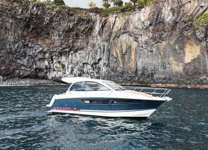 cristal sea madeira leader 9