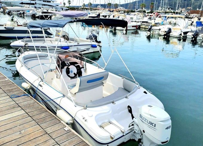 ranieri voyager 17