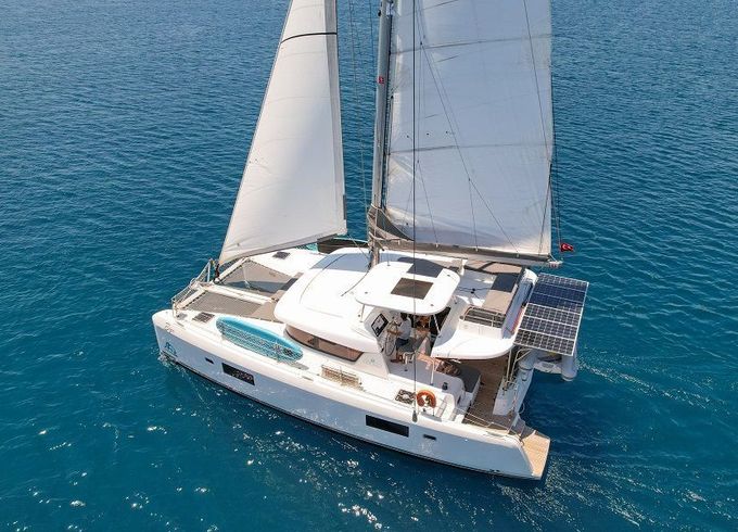 lagoon 42