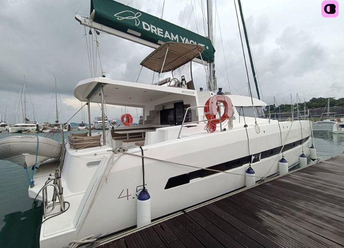 catana bali 4.5 with watermaker &amp; a/c - plus