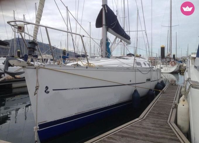 beneteau oceanis clipper 323