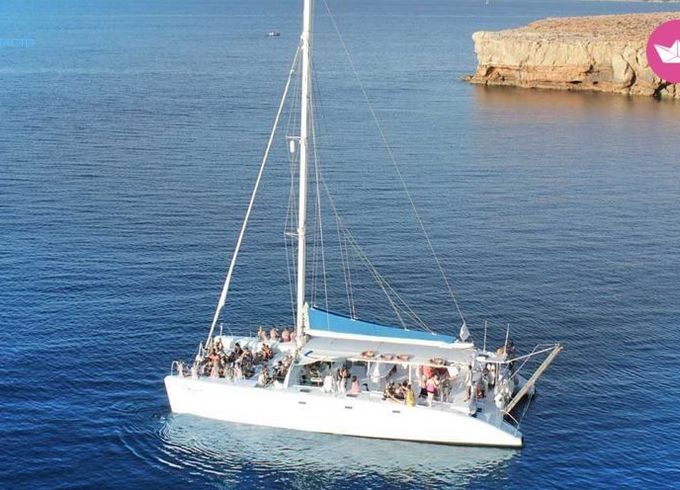 lagoon maxi catamaran