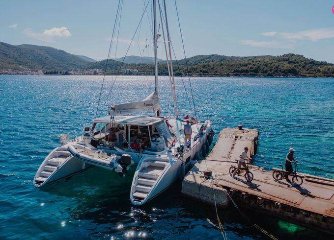 lagoon 570