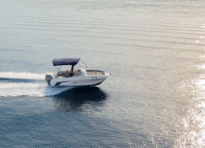 beneteau flyer 550