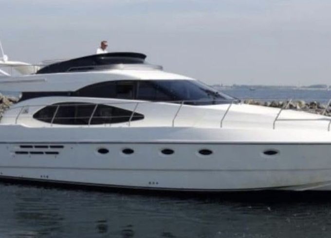 azimut 52 fly