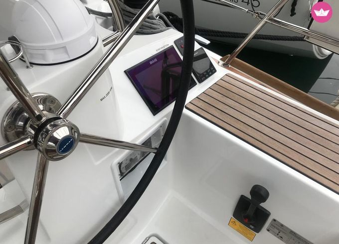 sun odyssey 519