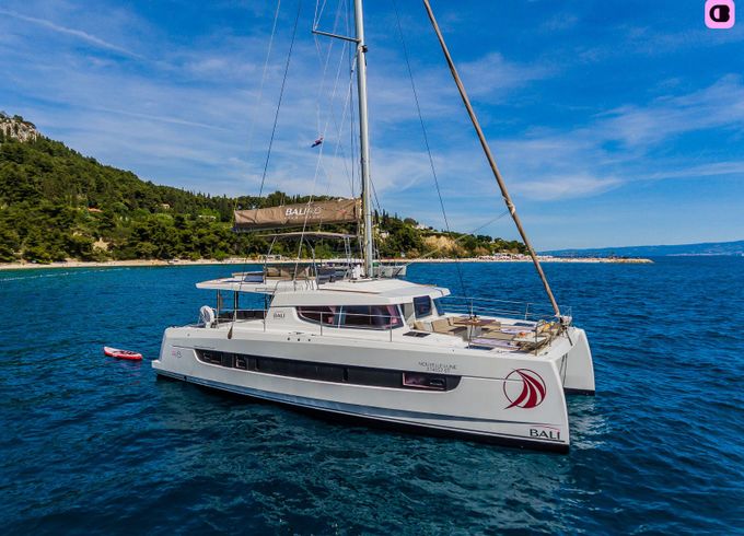 catana bali 4.6 - 5 + 2 cab.