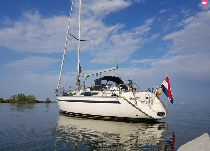 bavaria 35