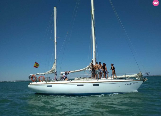 ketch 12