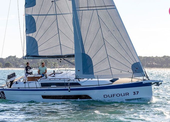 dufour d37