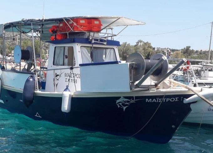 saronic 830 maistros