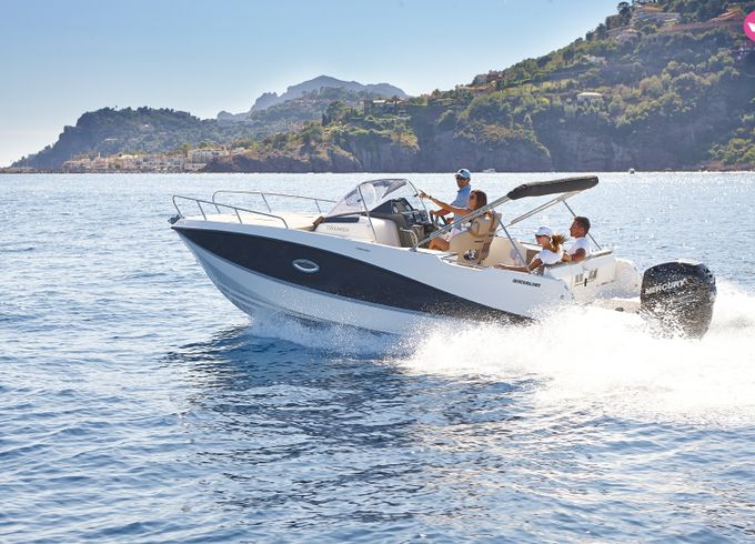 quicksilver activ 755 sundeck