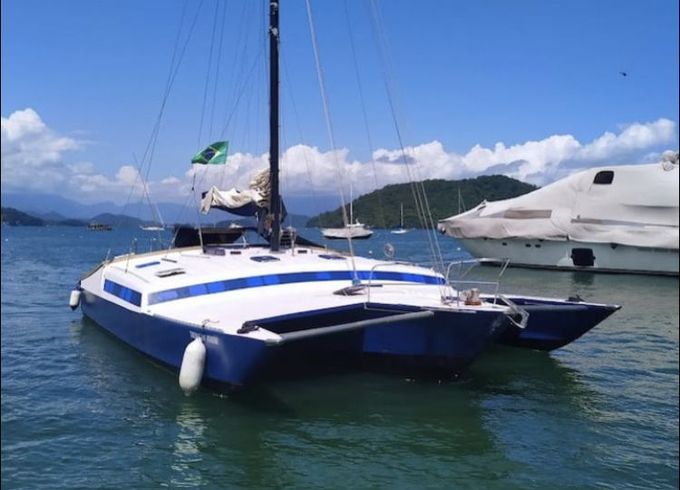 inglaterra trimaran