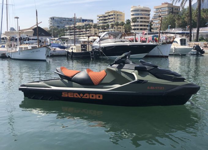 bombardier gtx pro 130