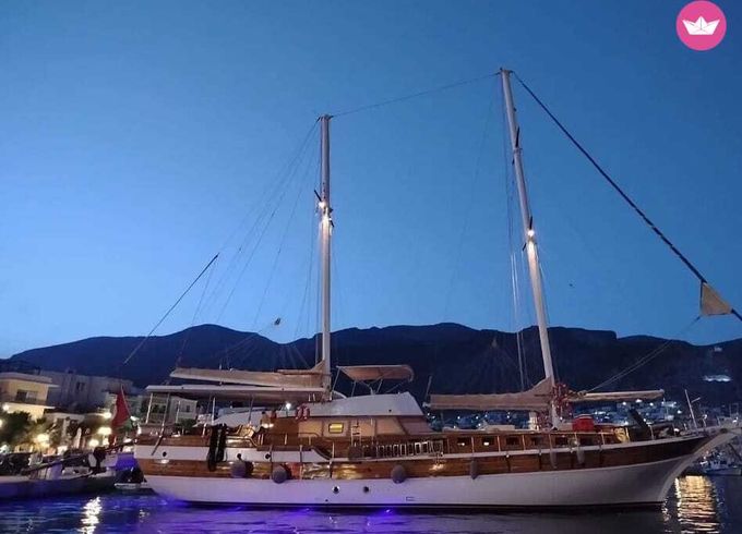 luxury 8 cabins gulet sailing opportunity