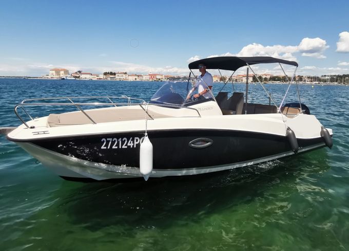 quicksilver activ 675 sundeck