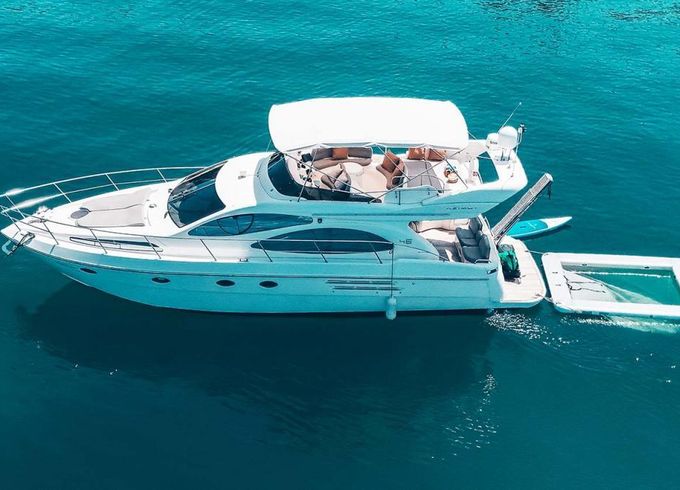 azimut 46