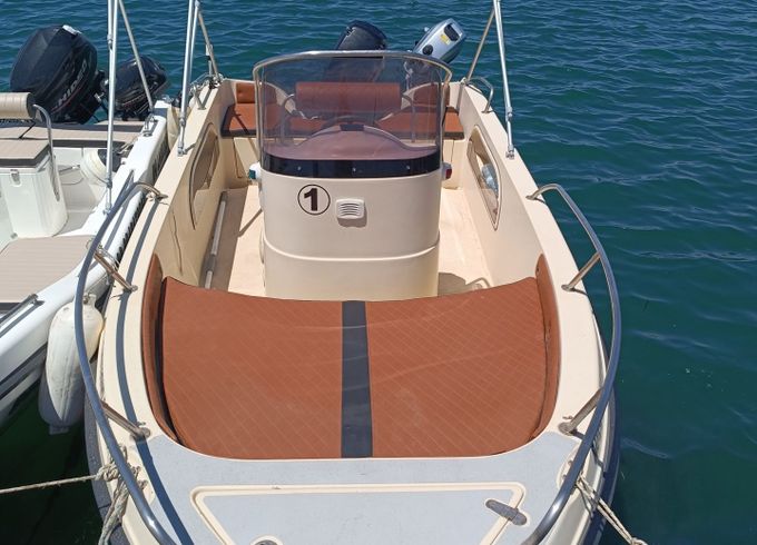 athrakiboats macedonia 4.85