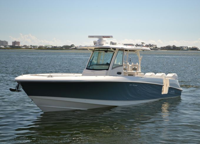 Boston Whaler 35