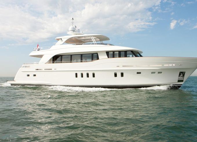 M/Y Firefly