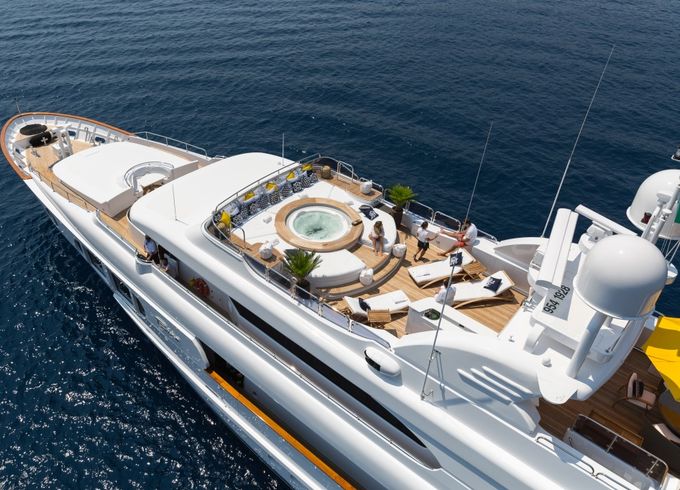 M/Y Bina