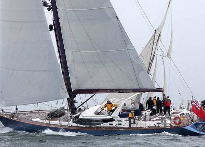 S/Y Bare