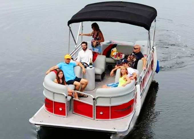 Bentley Pontoon 2016