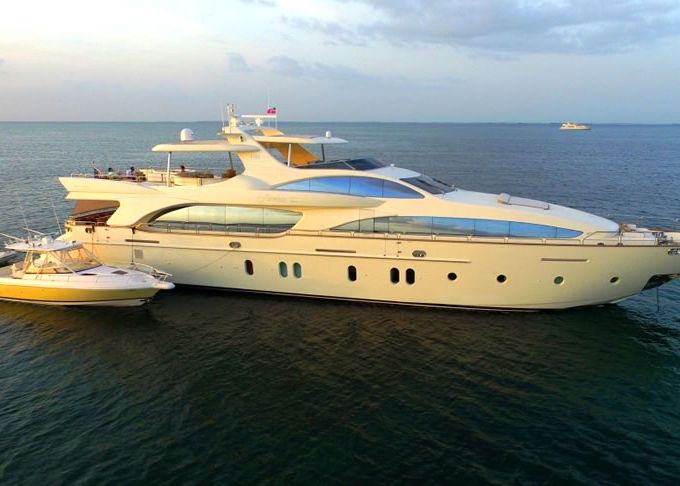 Azimut 116