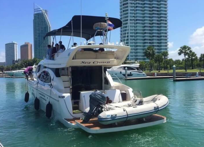 Azimut 46