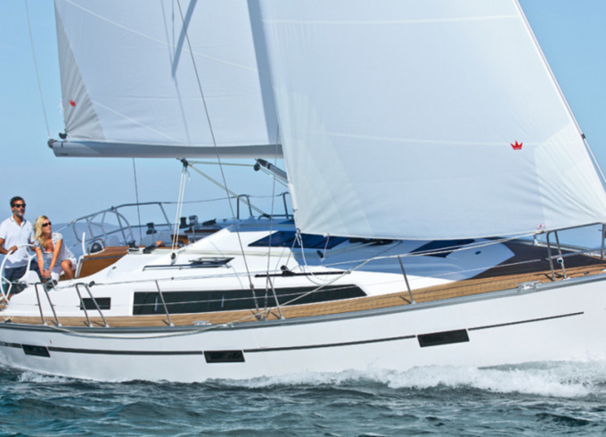 Bavaria Cruiser 37