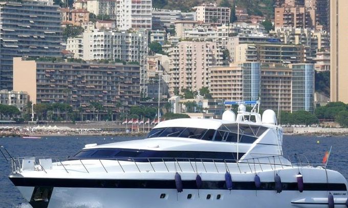 MANGUSTA 105