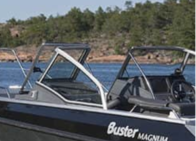BUSTER MAGNUM