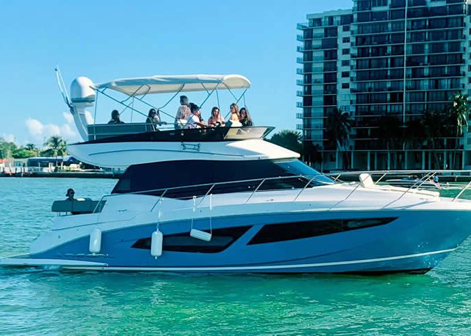 48 Regal Flybridge