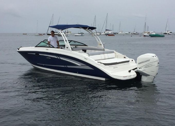 27' SEA RAY SUNDECK