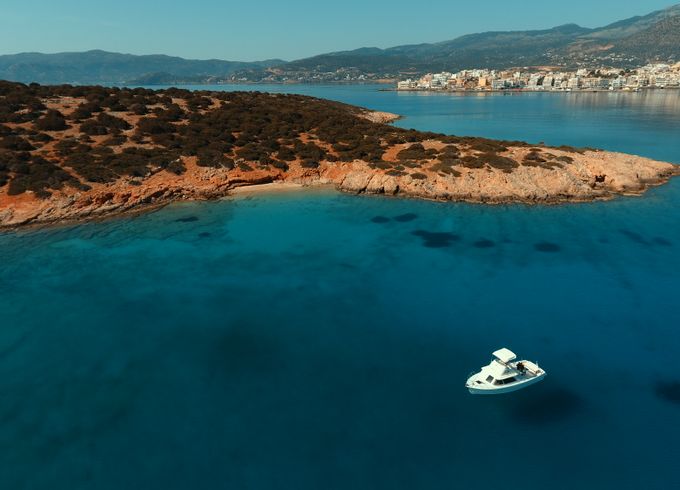 Bertram 31ft flybridge