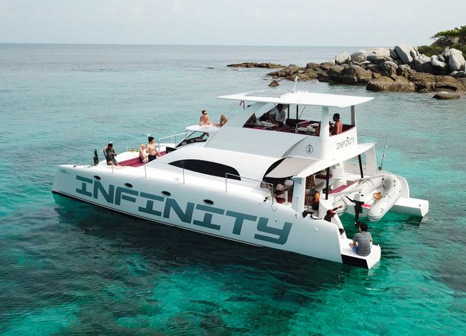 47ft Power Catamaran Infinity