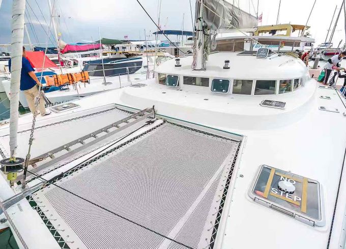 Sixty six brooms (LAGOON470)