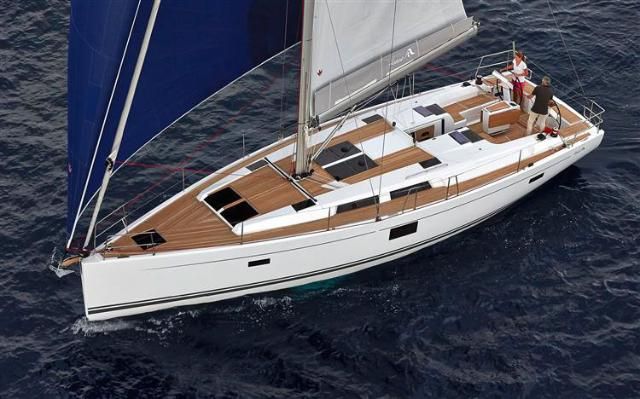 Sailing yacht Hanse 455 - Jenny