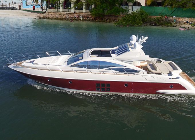 Azimut 68s