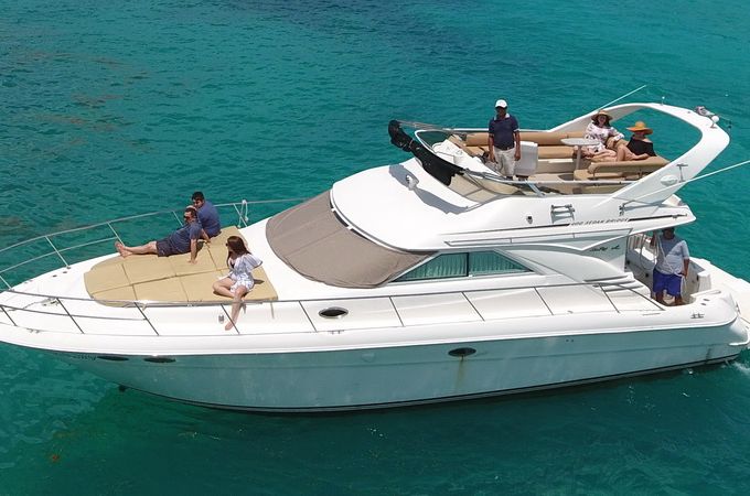 SeaRay 41 with Fly Bridge