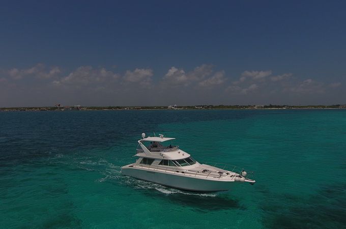 Sea Ray 55 with Fly Bridge