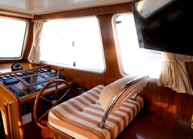 Menorquin MY-160 FLYBRIDGE