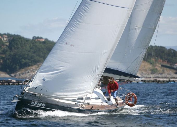 ELAN 37