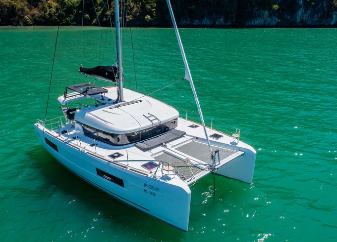 S/Y Nauti Buoy