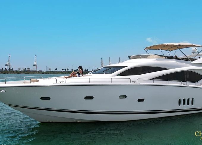 Sunseeker Luxury Yacht