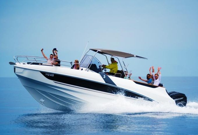 BENETEAU FLYER 8.8 SPACEDECK