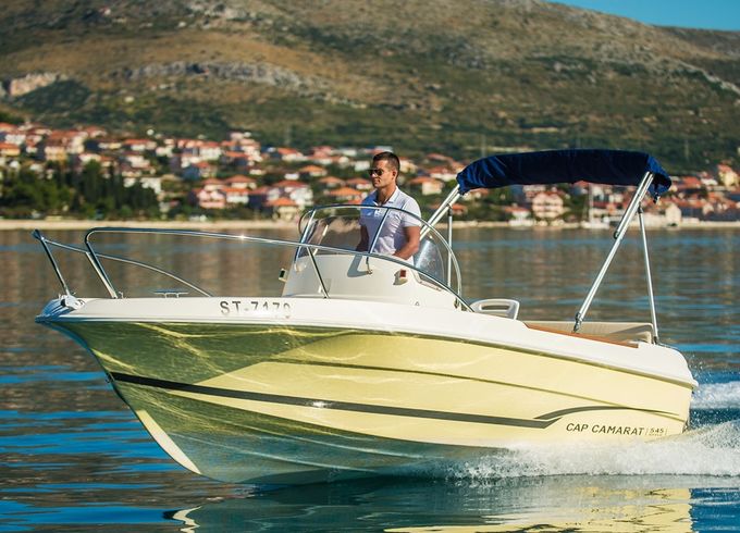 JEANNEAU CAP CAMARAT 545