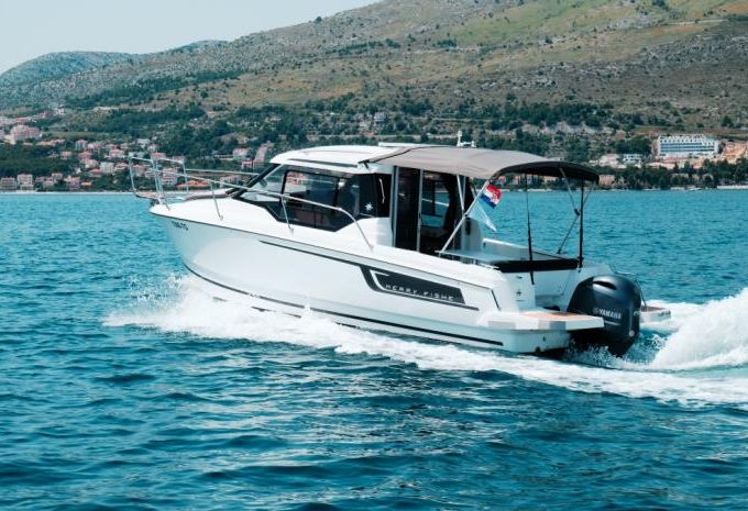 JEANNEAU MERRY FISHER 795